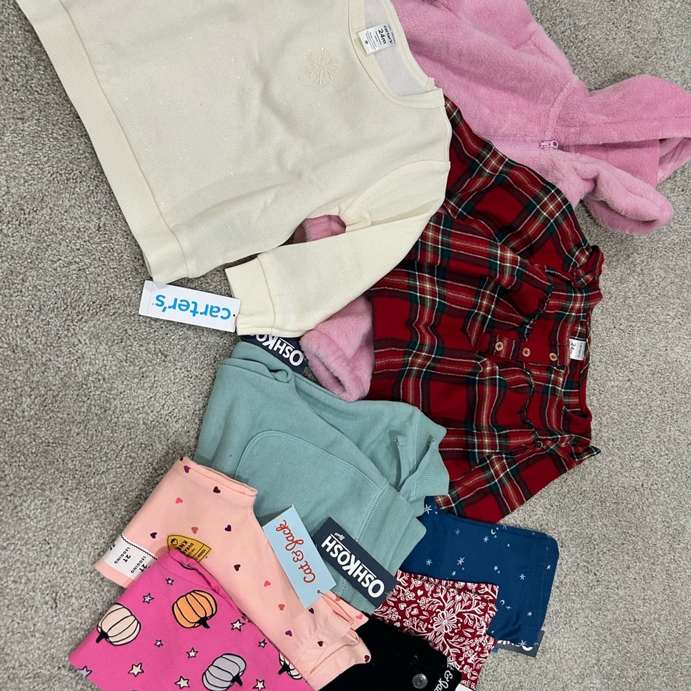 Girls' 18-24 top and pant bundle